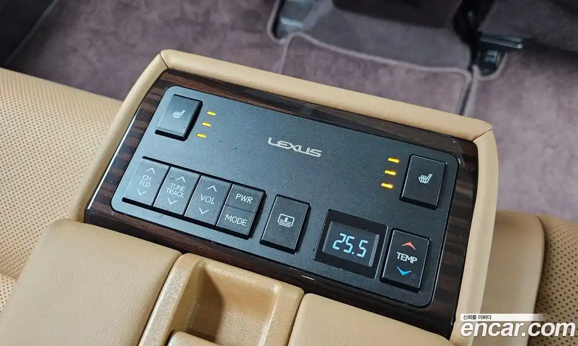 Lexus ES 2016 2.5 Автомат в Москве № 168146, фото 18