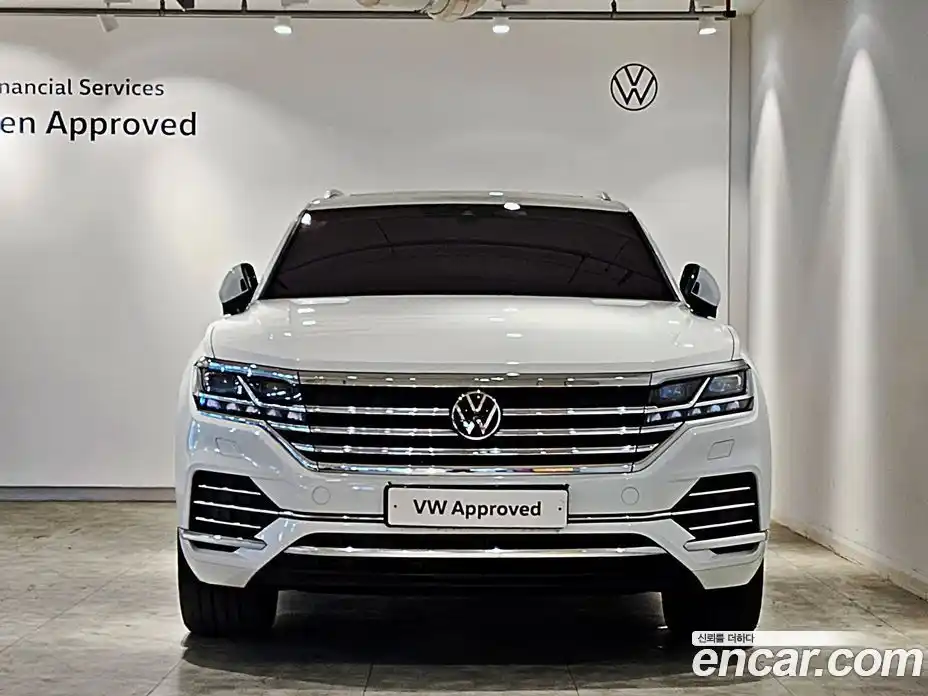 Volkswagen Touareg 2023 3.0 Автомат в Москве № 168755, фото 3