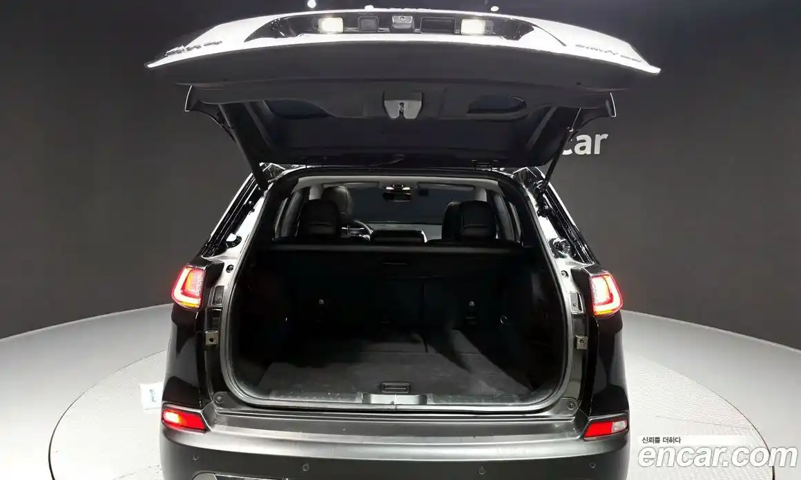 Jeep Cherokee 2022 2.4 Автомат в Москве № 169709, фото 19