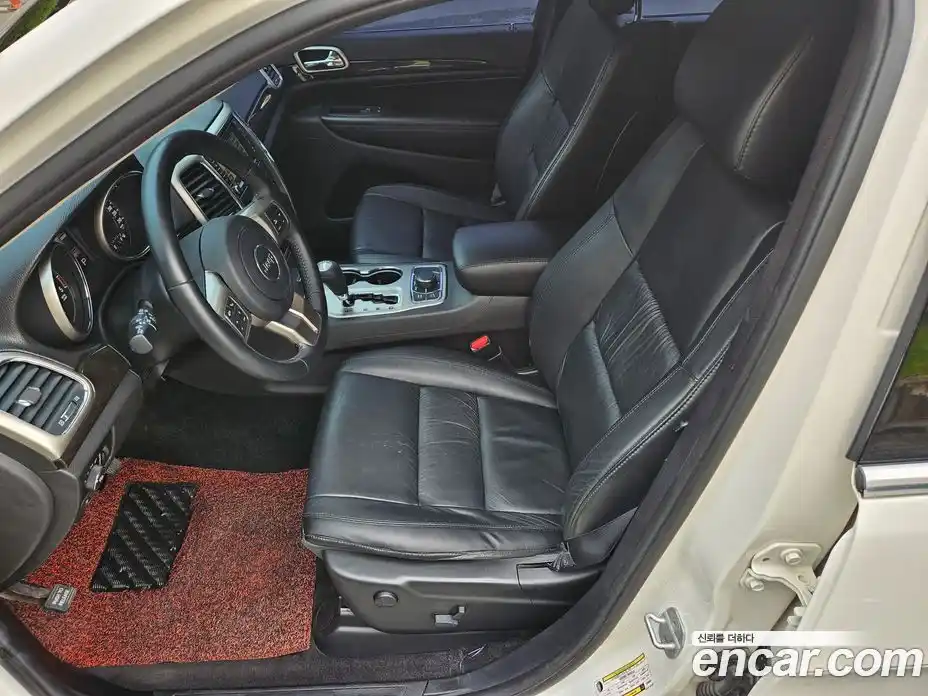 Jeep Cherokee 2012 3.0 Автомат в Москве № 170068, фото 13