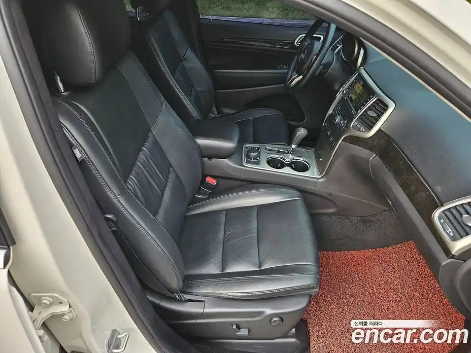 Jeep Cherokee 2012 3.0 Автомат в Москве № 170068, фото 16