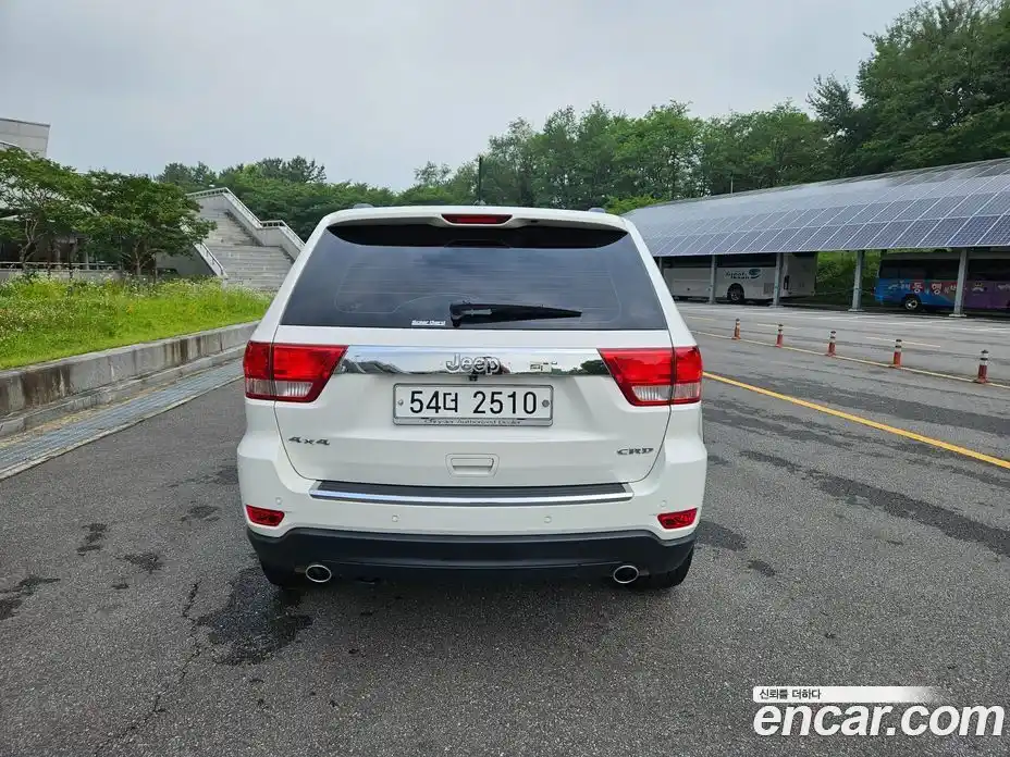 Jeep Cherokee 2012 3.0 Автомат в Москве № 170068, фото 4