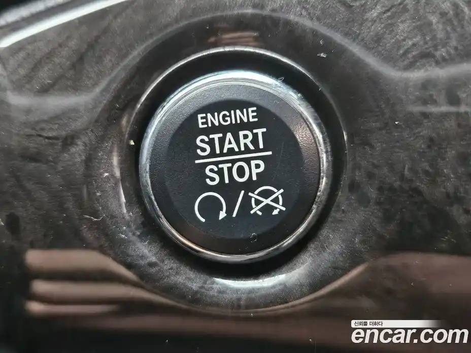 Jeep Cherokee 2012 3.0 Автомат в Москве № 170068, фото 10