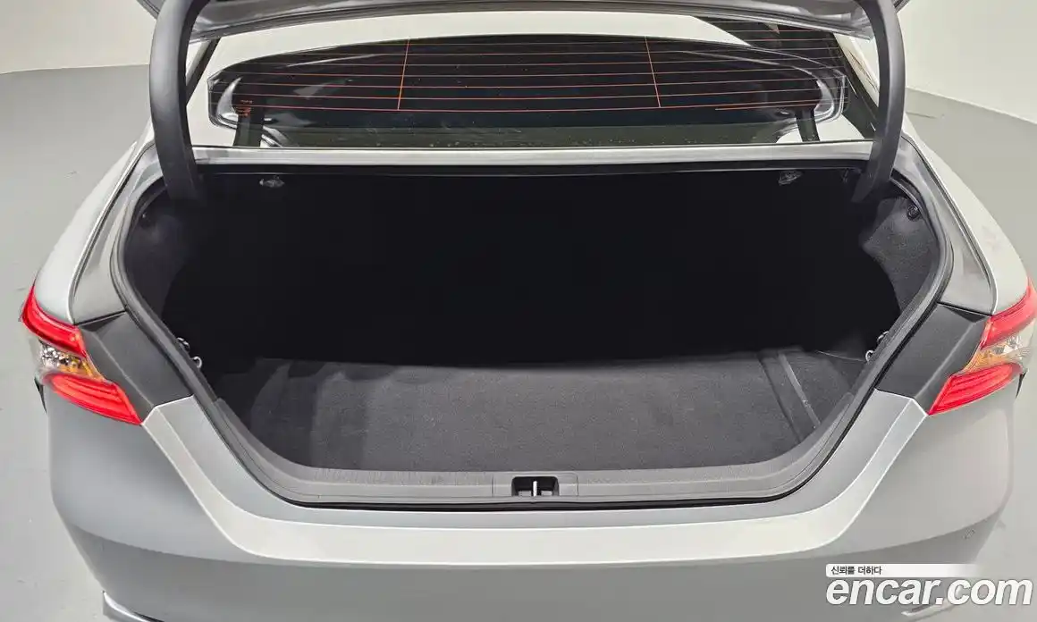 Toyota Camry 2022 2.5 Автомат в Москве № 170242, фото 12