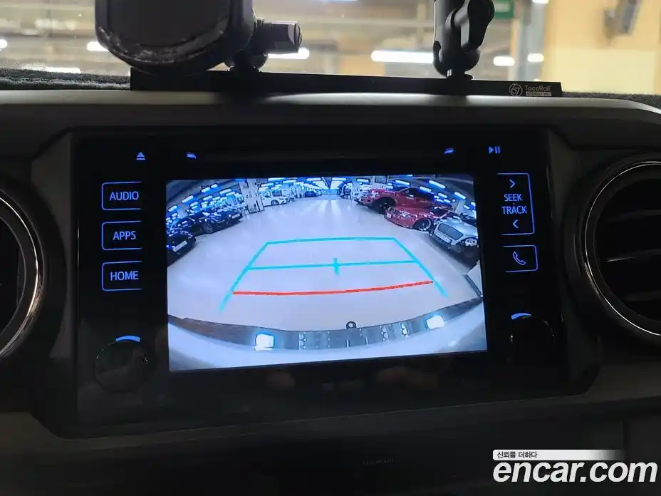 Toyota Tacoma 2018 3.5 Автомат в Москве № 170326, фото 14