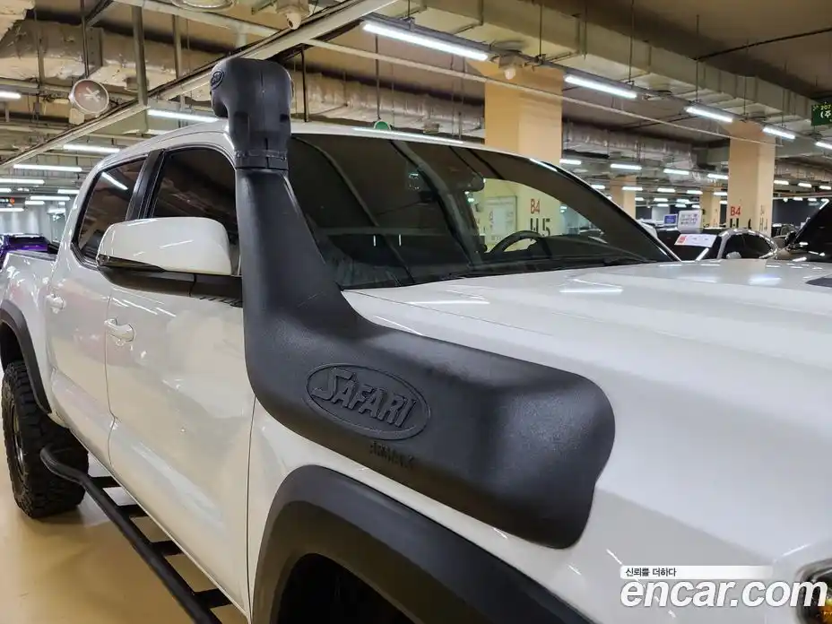 Toyota Tacoma 2018 3.5 Автомат в Москве № 170326, фото 19