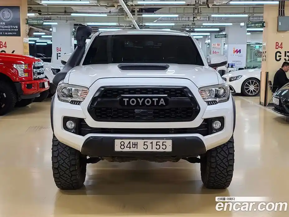 Toyota Tacoma 2018 3.5 Автомат в Москве № 170326, фото 3