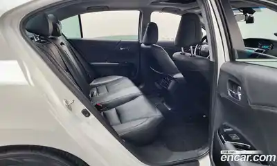 Honda Accord 2016 2.4 Автомат в Москве № 170547, миниатюра 11