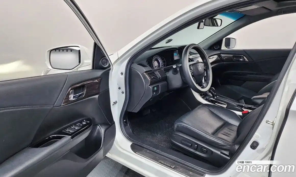 Honda Accord 2016 2.4 Автомат в Москве № 170547, фото 19