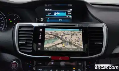 Honda Accord 2016 2.4 Автомат в Москве № 170547, миниатюра 2