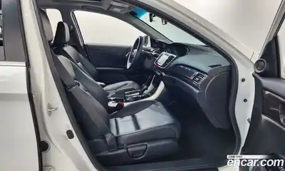 Honda Accord 2016 2.4 Автомат в Москве № 170547, миниатюра 9