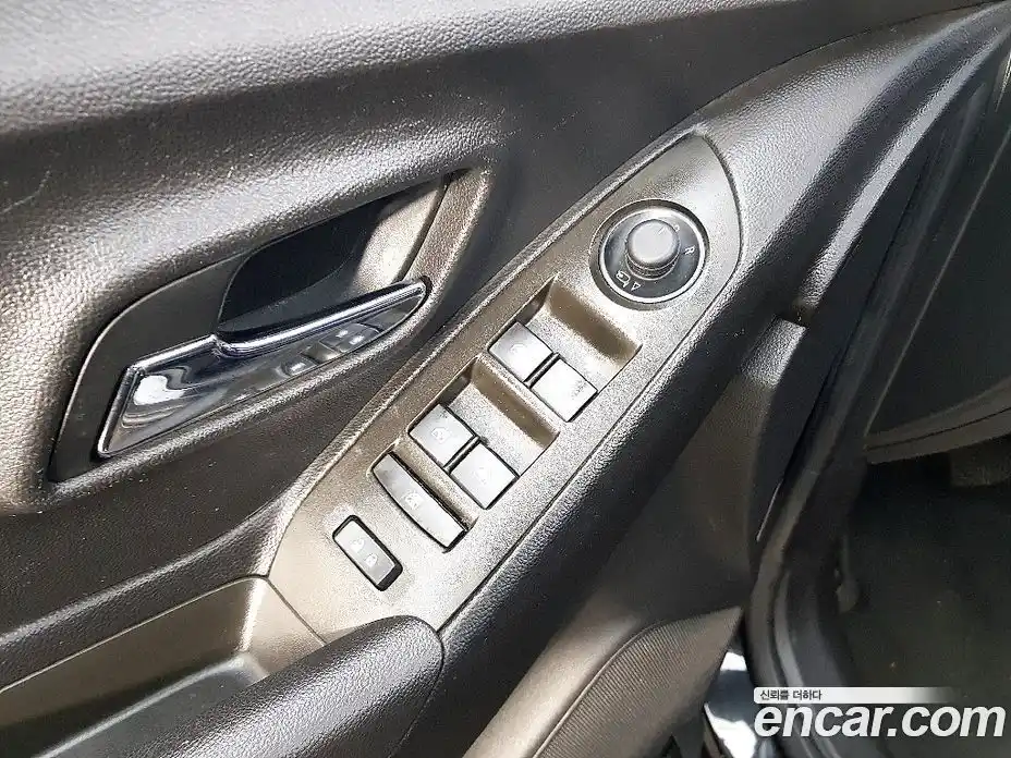 Chevrolet Trax 2015 1.4 Автомат в Москве № 174285, фото 12