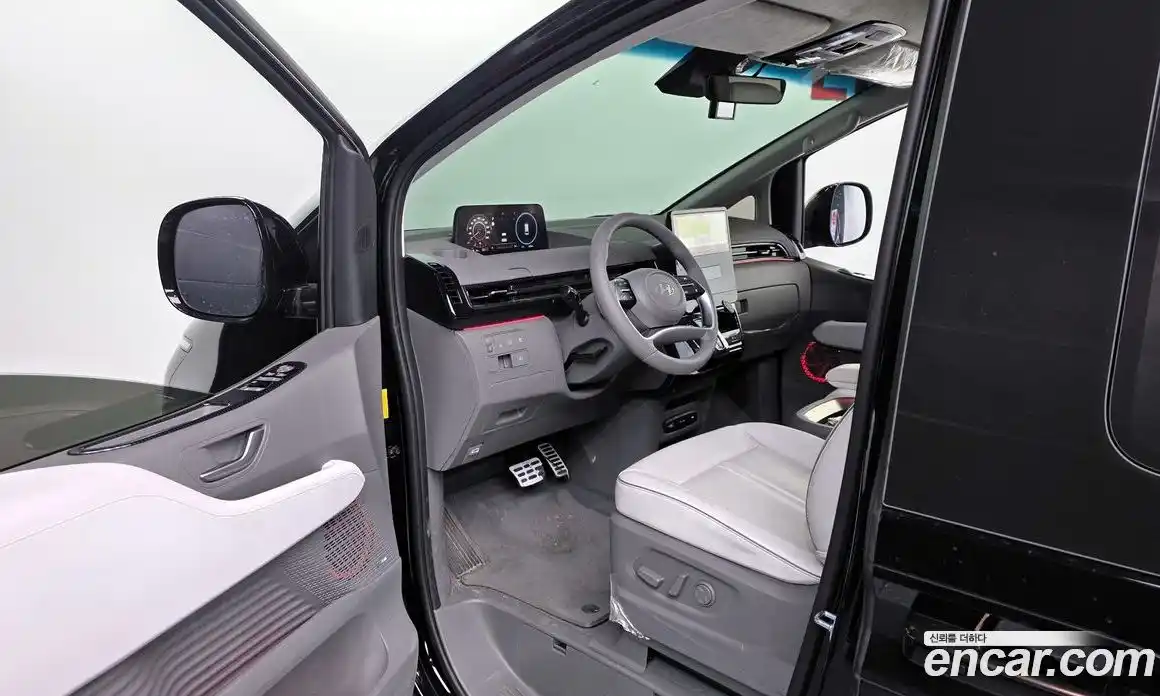 Hyundai Staria 2025 1.6 Автомат в Москве № 184795, фото 13