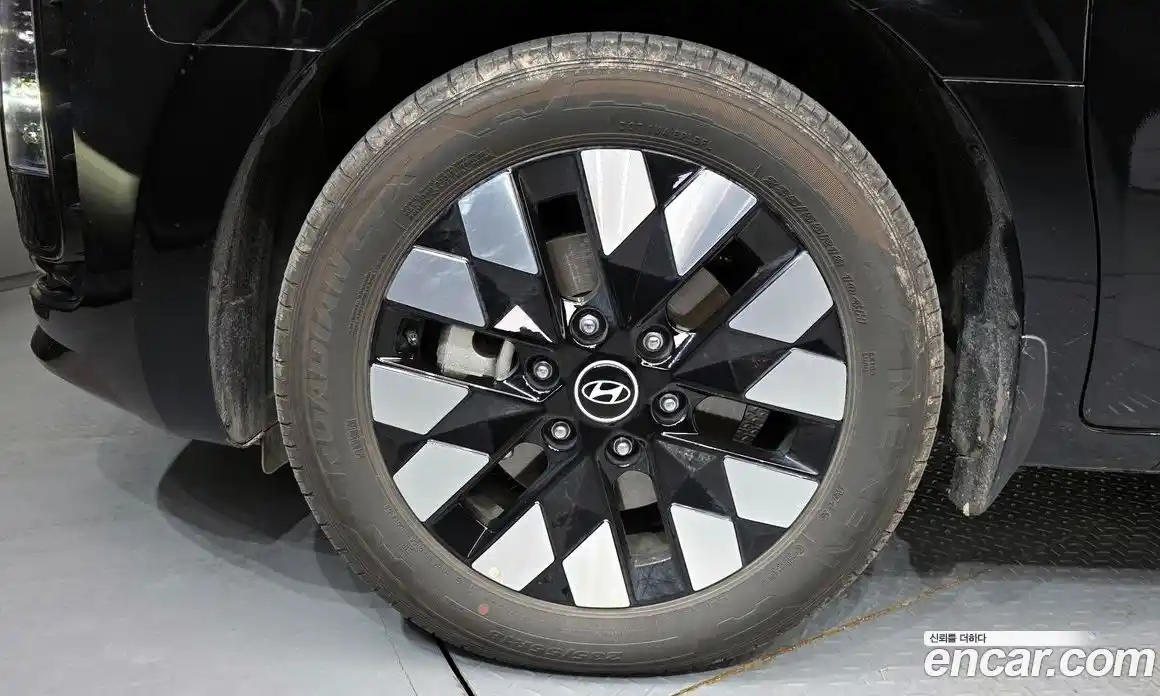 Hyundai Staria 2025 1.6 Автомат в Москве № 184795, фото 20