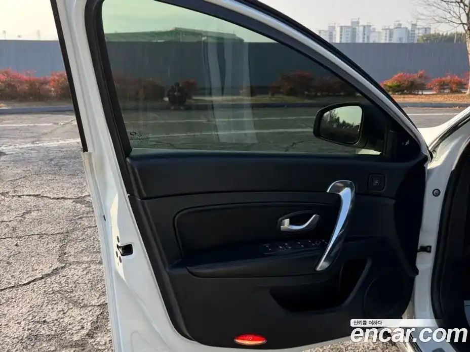 Renault SM5 2015 1.5 Автомат в Москве № 186569, фото 14