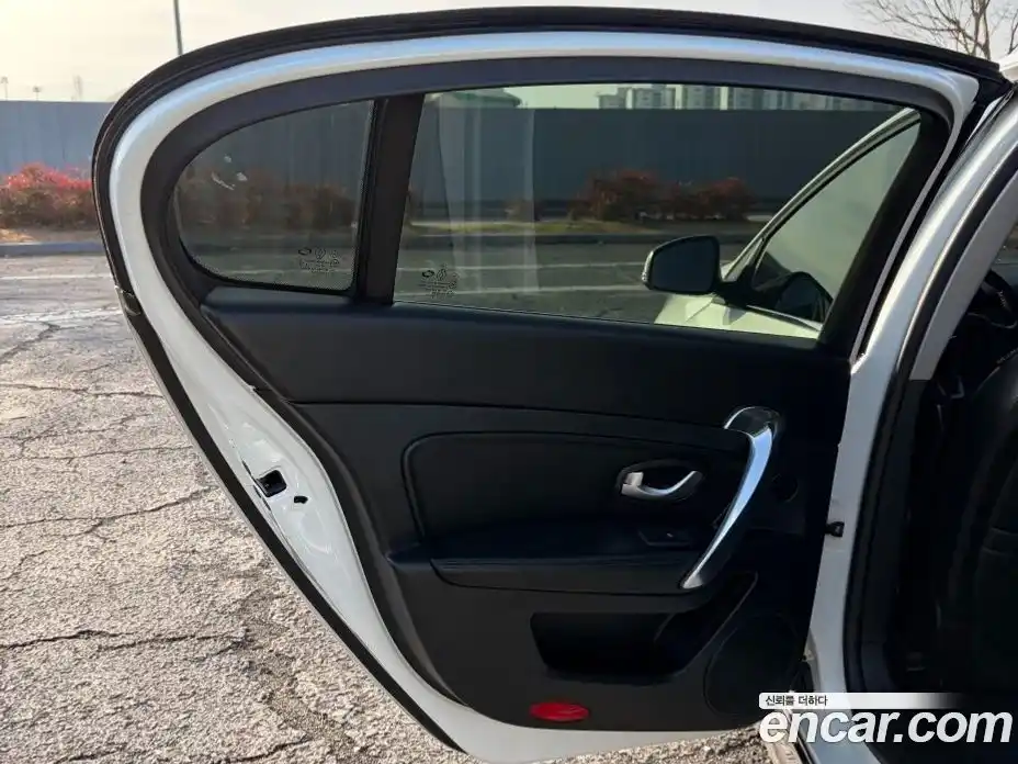 Renault SM5 2015 1.5 Автомат в Москве № 186569, фото 15