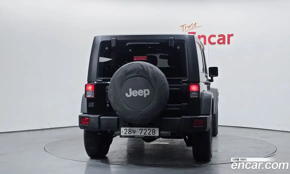 Jeep Wrangler 2017 3.6 Автомат в Москве № 186963, фото 16