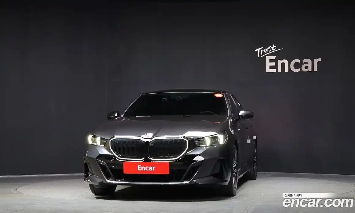 BMW 5-Series 2025 2.0 Автомат в Москве № 187381, фото 16