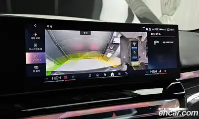 BMW 5-Series 2025 2.0 Автомат в Москве № 187381, миниатюра 4