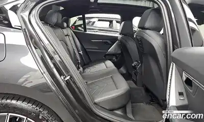 BMW 5-Series 2025 2.0 Автомат в Москве № 187381, миниатюра 6