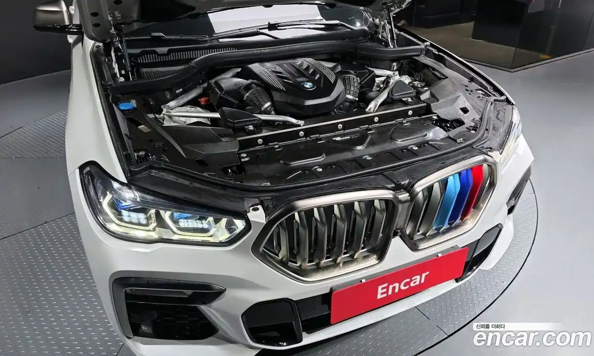 BMW X6 2021 4.4 Автомат в Москве № 191853, фото 3