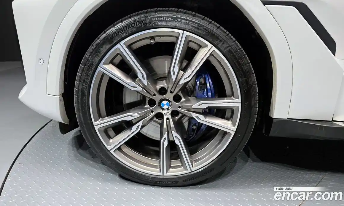 BMW X6 2021 4.4 Автомат в Москве № 191853, фото 4