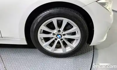 BMW 3-Series 2016 2.0 Автомат в Москве № 192785, миниатюра 2