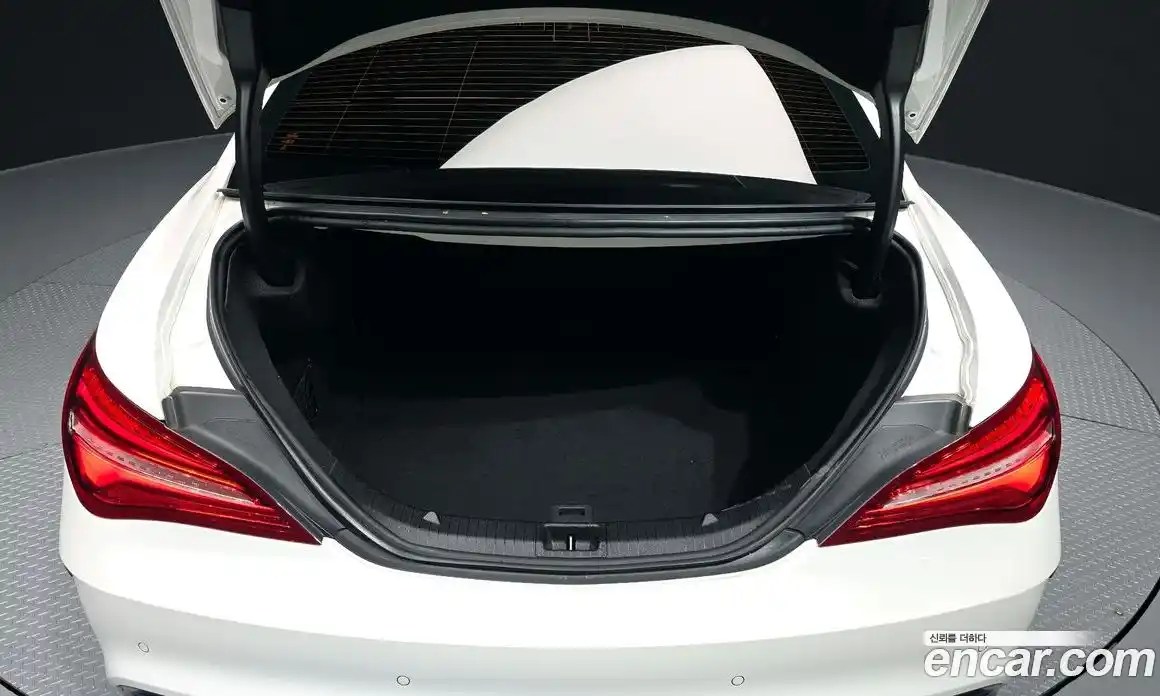 Mercedes-Benz CLA-Class 2019 2.0 Автомат в Москве № 194925, фото 20