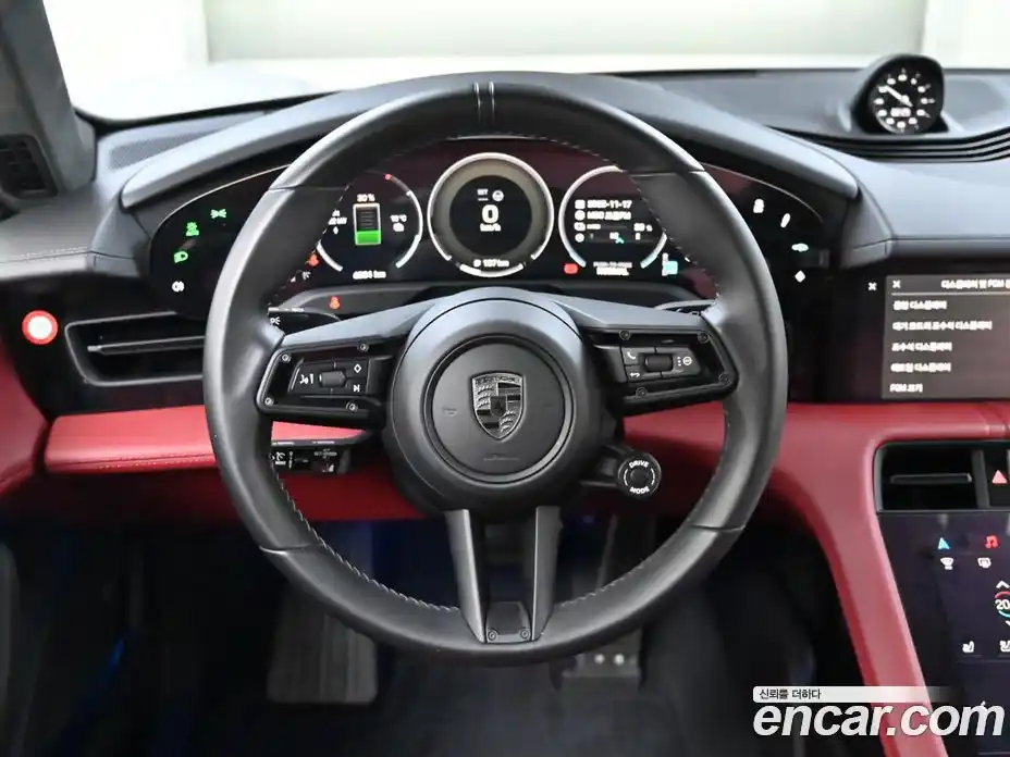 Porsche Taycan 2025 0.1 Автомат в Москве № 195272, фото 13