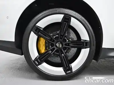 Porsche Taycan 2025 0.1 Автомат в Москве № 195272, миниатюра 5