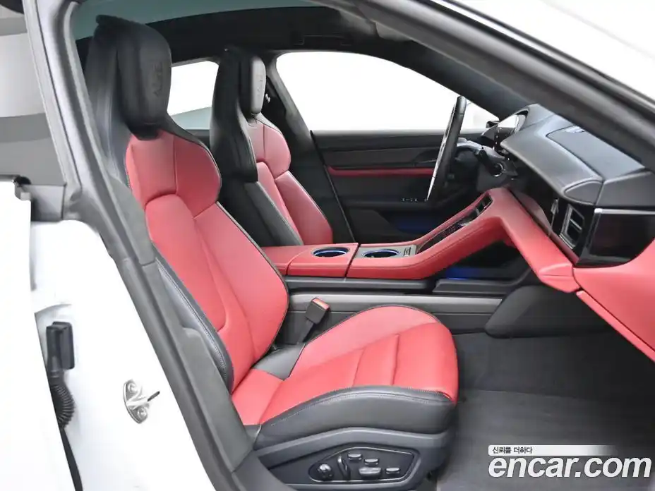 Porsche Taycan 2025 0.1 Автомат в Москве № 195272, фото 10