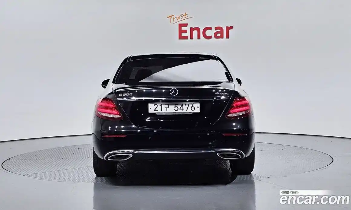 Mercedes-Benz E-Class 2017 2.0 Автомат в Москве № 195624, фото 14