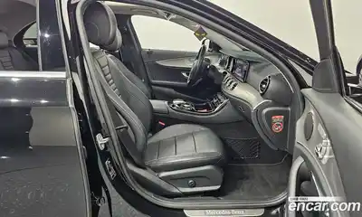 Mercedes-Benz E-Class 2017 2.0 Автомат в Москве № 195624, миниатюра 2