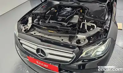 Mercedes-Benz E-Class 2017 2.0 Автомат в Москве № 195624, миниатюра 5