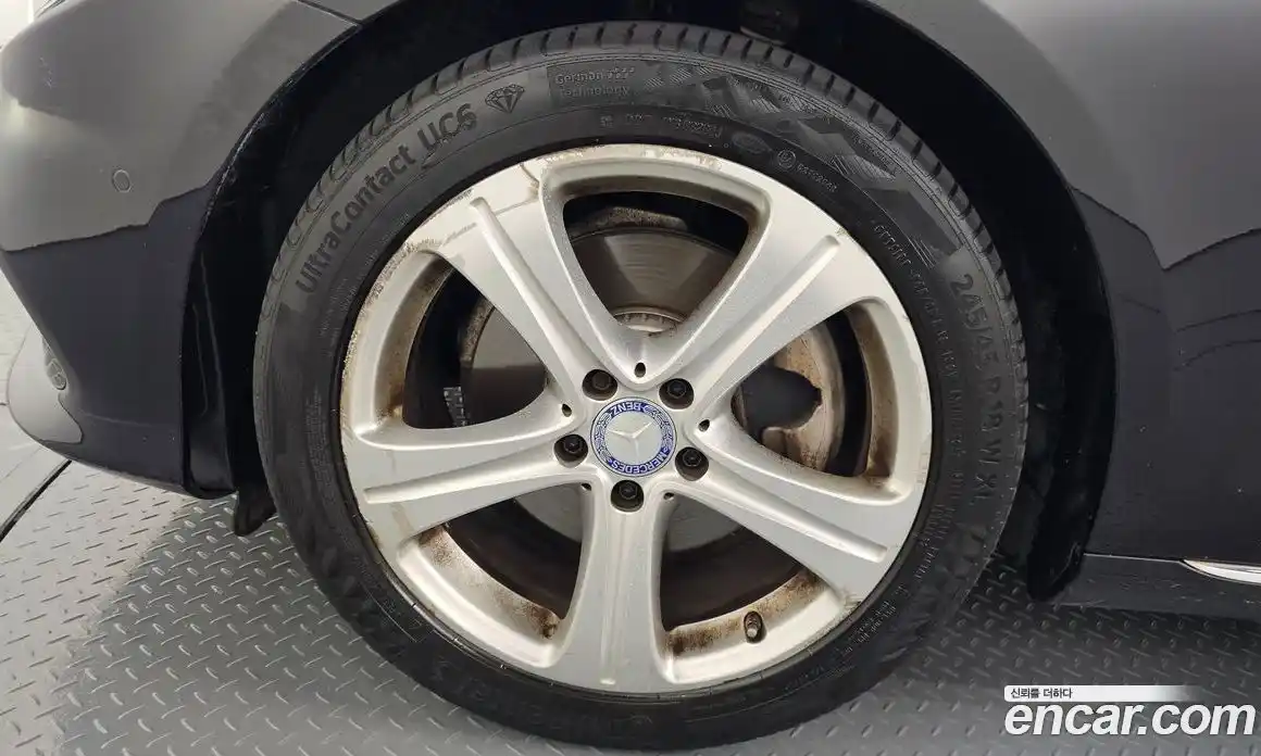 Mercedes-Benz E-Class 2017 2.0 Автомат в Москве № 195624, фото 10