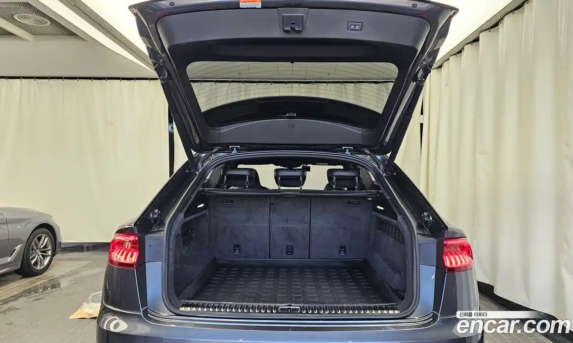 Audi Q8 2021 3.0 Автомат в Москве № 196361, фото 19