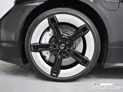 Porsche Taycan 2025 Автомат в Москве № 197752, миниатюра 5