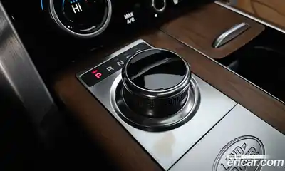 Land Rover Range-Rover 2020 4.4 Автомат в Москве № 198136, миниатюра 8