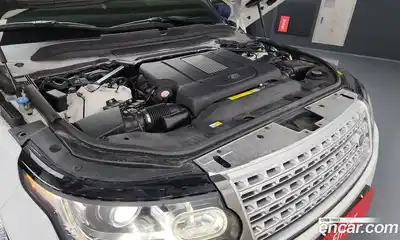 Land Rover Range-Rover 2016 4.4 Автомат в Москве № 198149, миниатюра 12
