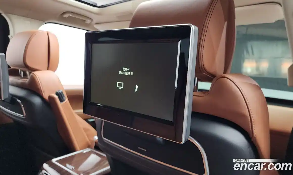 Land Rover Range-Rover 2016 4.4 Автомат в Москве № 198149, фото 17