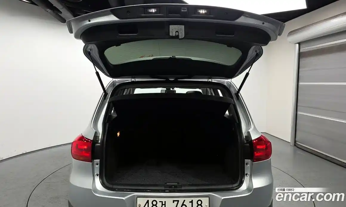 Volkswagen Tiguan 2014 2.0 Автомат в Москве № 199165, фото 15