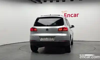Volkswagen Tiguan 2014 2.0 Автомат в Москве № 199165, миниатюра 7