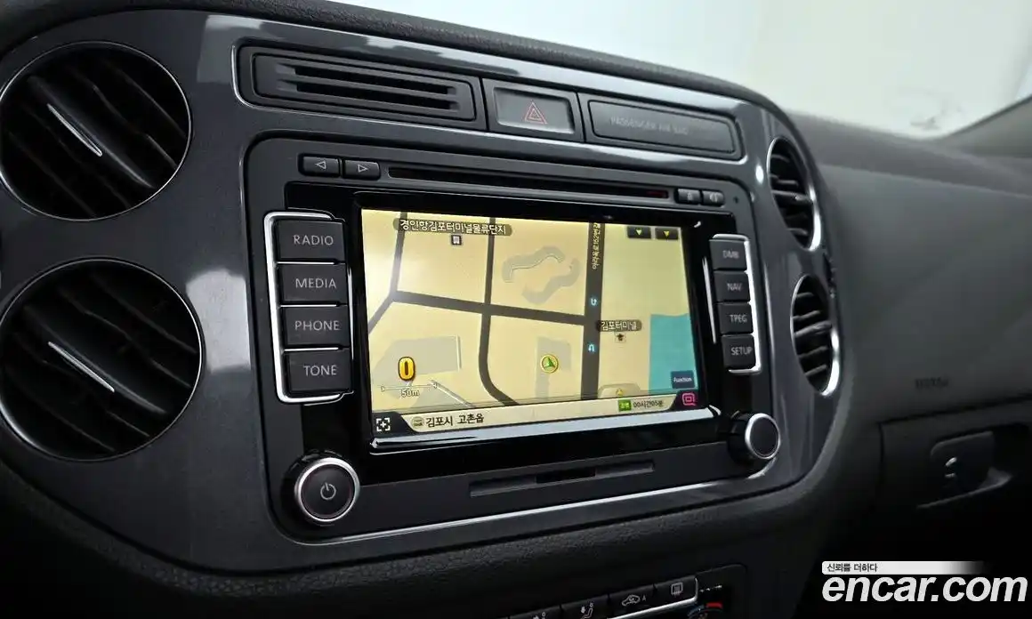 Volkswagen Tiguan 2014 2.0 Автомат в Москве № 199165, фото 8