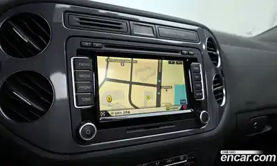 Volkswagen Tiguan 2014 2.0 Автомат в Москве № 199165, миниатюра 8