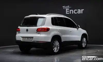 Volkswagen Tiguan 2012 2.0 Автомат в Москве № 199166, миниатюра 2