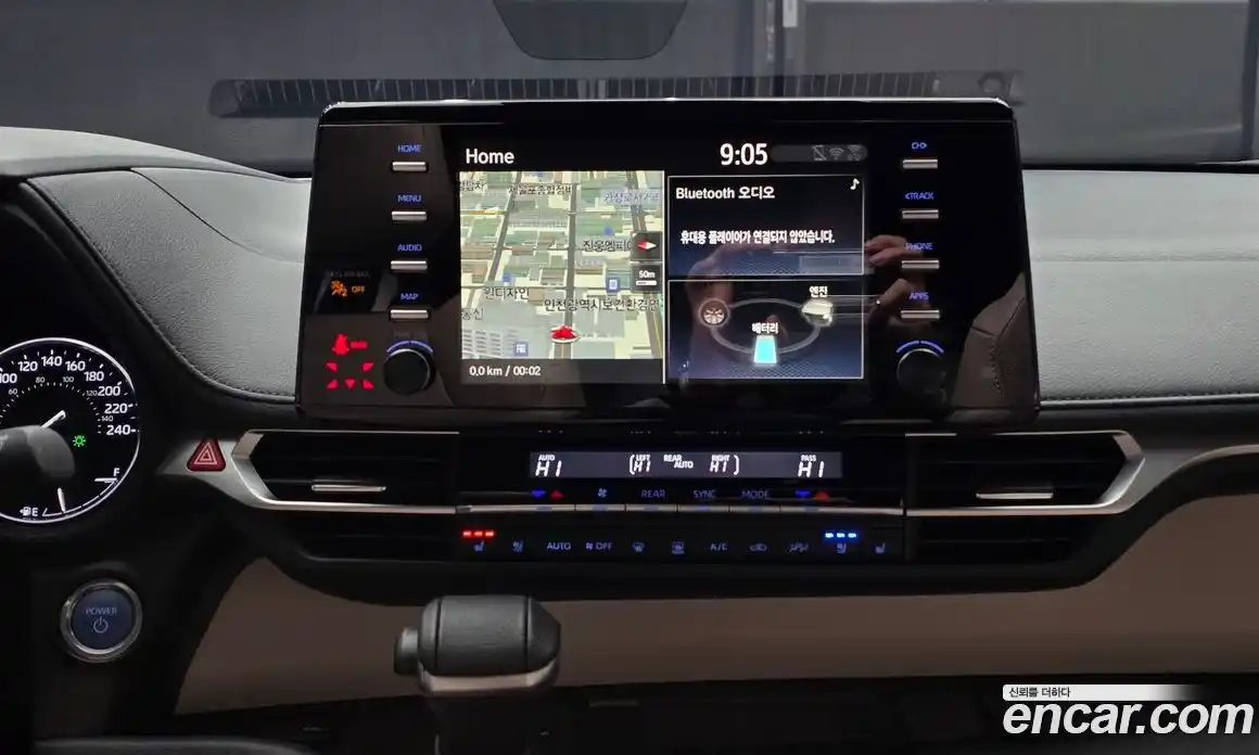 Toyota Sienna 2024 2.5 Автомат в Москве № 199572, фото 17