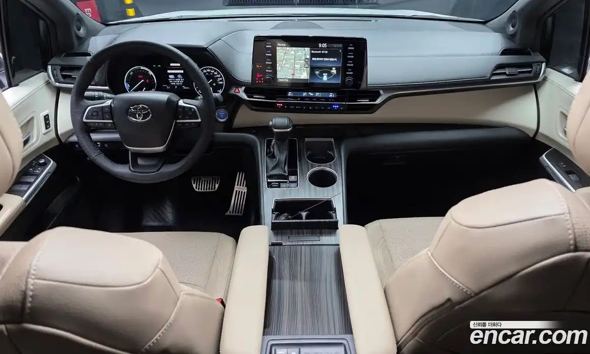 Toyota Sienna 2024 2.5 Автомат в Москве № 199572, фото 3