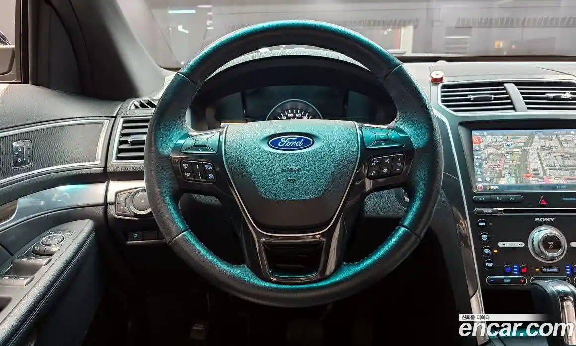 Ford Explorer 2017 2.3 Автомат в Москве № 199727, фото 13