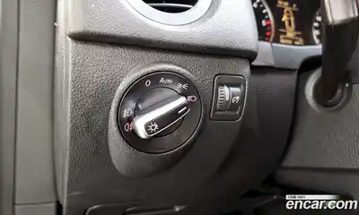 Volkswagen Tiguan 2015 2.0 Автомат в Москве № 203936, миниатюра 5