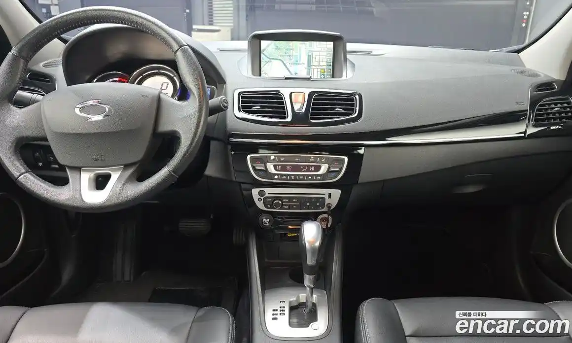 Renault SM3 2016 1.6 Автомат в Москве № 208685, фото 11